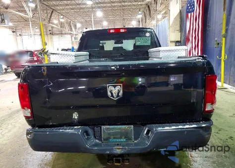 2020 Ram 1500 Classic Tradesman z USA, uszkodzony, nr VIN 1C6RR6FG6LS127937